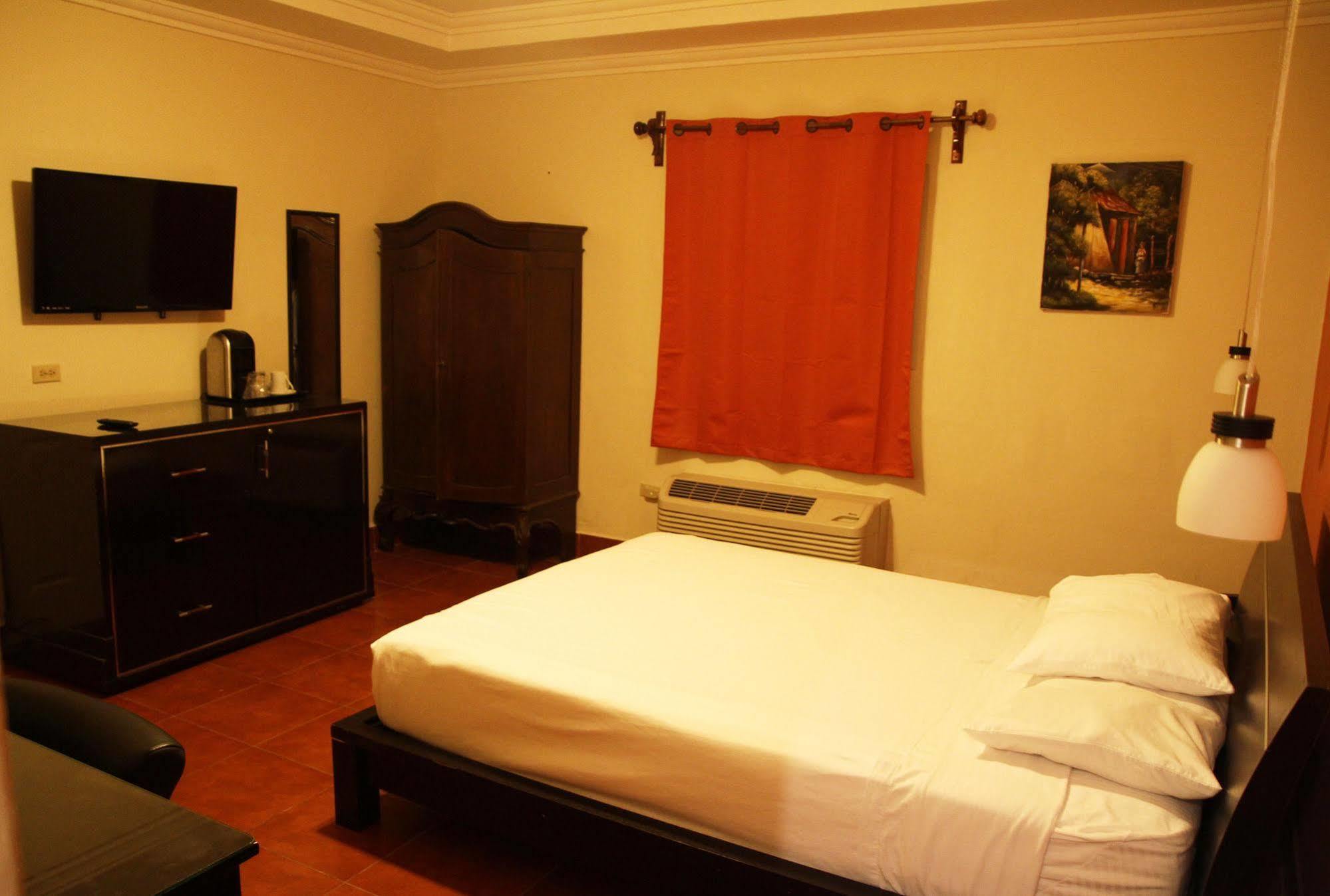 Hotel Los Altos Estelí Exteriör bild